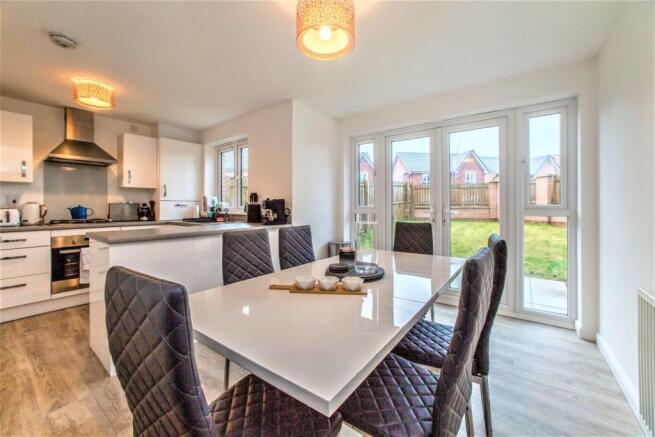 Kitchen/Dining Room