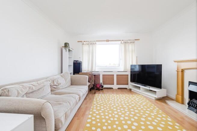 28 Barnes Court, Durham Avenue, Woodford Green, IG8 7NJ