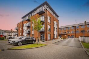 Flat 1, 155 Lucas Court, Hagden Lane, Watford WD18 7DH