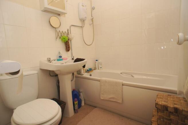Bathroom.jpg