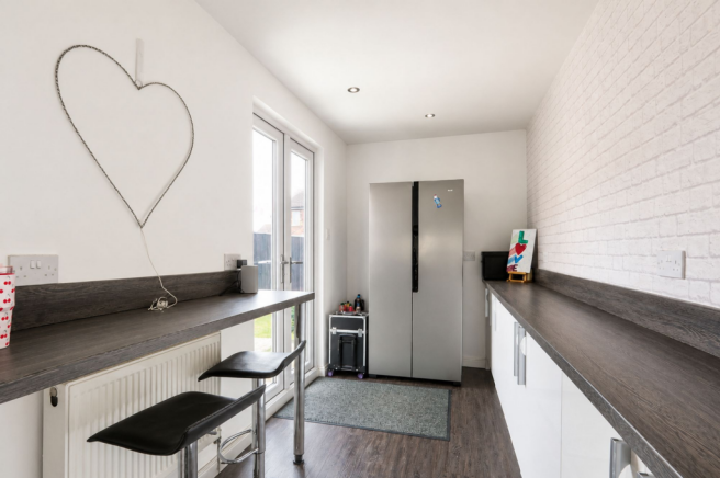 2 bed Semi-Detached for sale Image 7