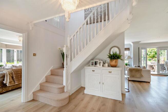 8569158-interior24-800.jpg