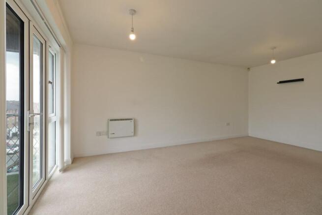 2 bed Apartment for sale Image 8