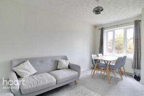 31, Deep Spinney, Bedford MK40 4QJ