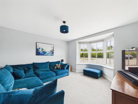 lounge 1.jpg