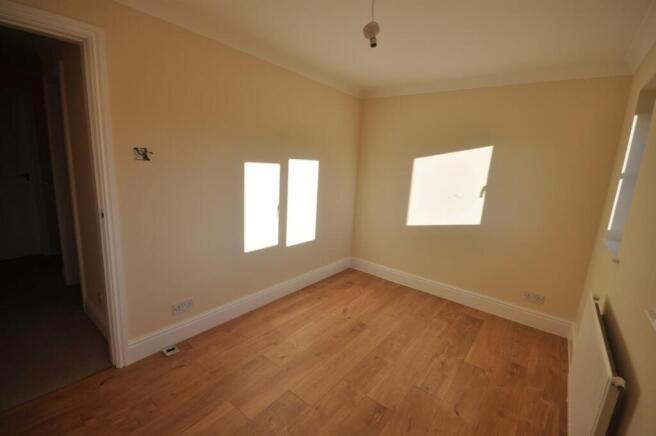 2 bed Town House to rent Image 9