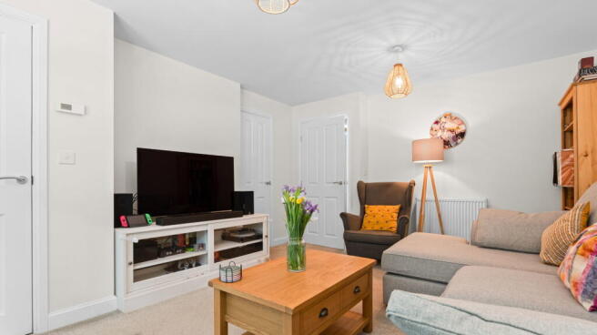 3 bed Semi-Detached for sale Image 8
