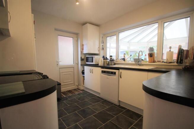 Kitchen(2).jpg