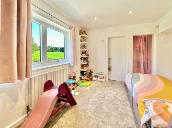 Bedroom 3.JPG