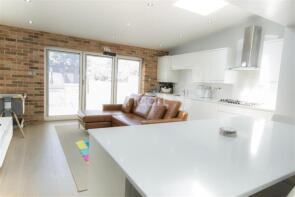 41, Craven Gardens, Barkingside, Ilford IG6 1PG