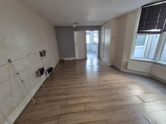 Plashet Grove, London, London, E6 photo 5