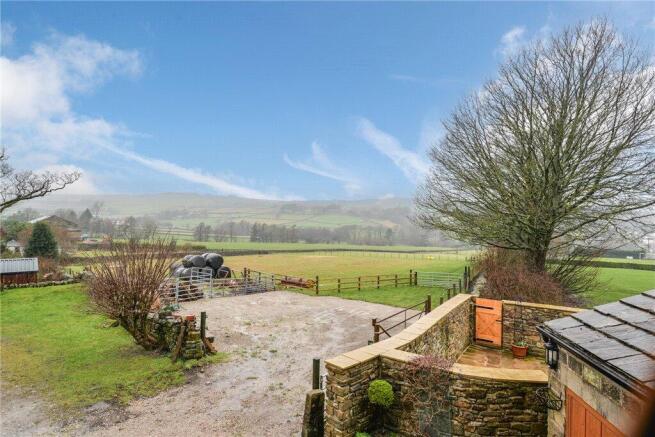 4 bed Barn Conversion for sale Image 6