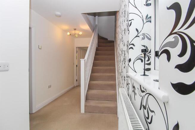 3 bed Town House for sale Image 6