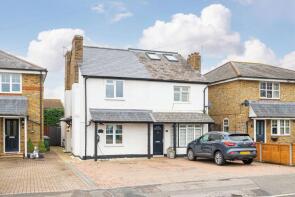 32, Arch Road, Hersham, Walton-on-thames KT12 4QR