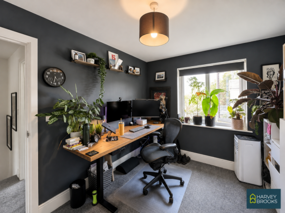 3 bed Semi-Detached for sale Image 7