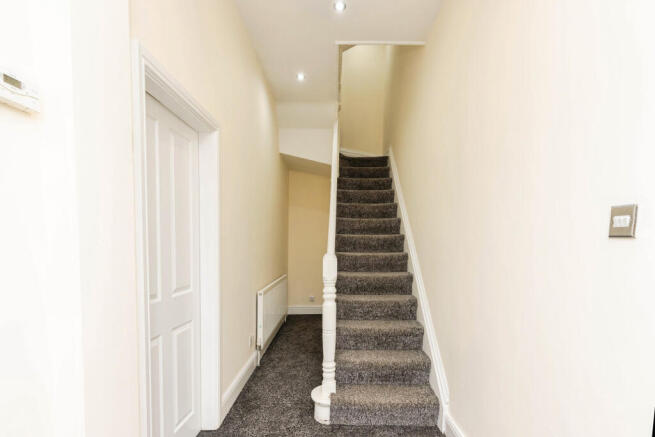 8 bed Semi-Detached for sale Image 11