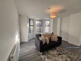 10, Norwood Terrace, Hyde Park, Leeds LS6 1EA