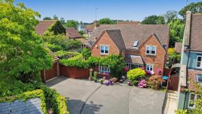 7, Glover Court, Market Harborough LE16 8TQ