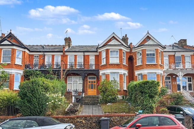 64 Dukes Avenue, Muswell Hill, London N10 2PU