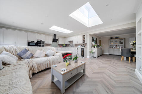 Glebe Way, Lancing, West Sussex, BN15
