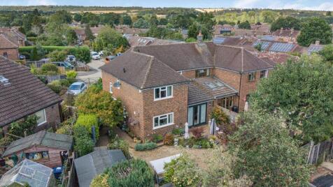 Clover Lea, Binscombe, Godalming, Surrey, GU7