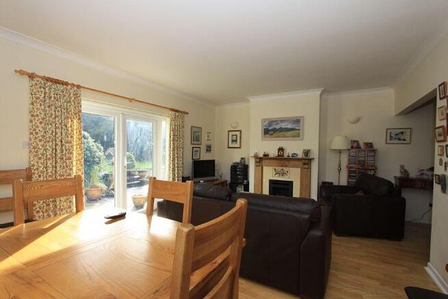 Dining/sitting Room