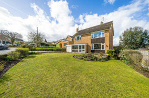 2, Cambourne Gardens, Ravenshead NG15 9FU