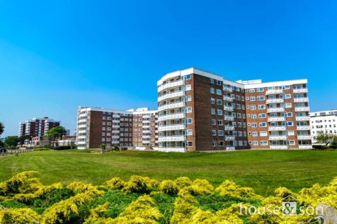 Elizabeth court (...