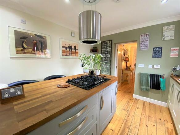 KITCHEN AREA