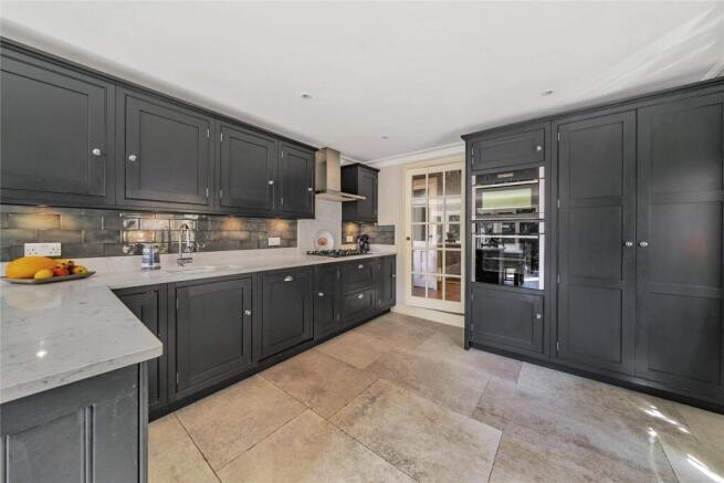 Nightingale Road, Guildford, Surrey, GU1 photo 4