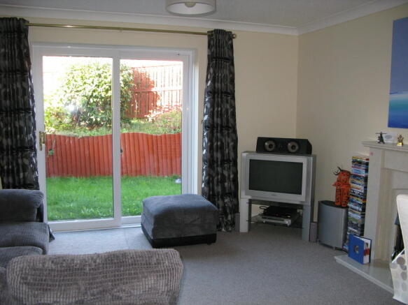 Photo 3