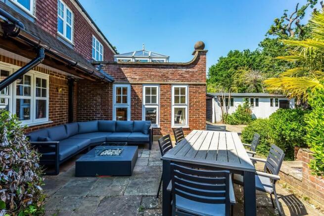 .gardenpatio.jpg