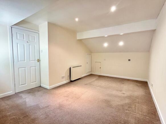2 bed Apartment for sale Image 8