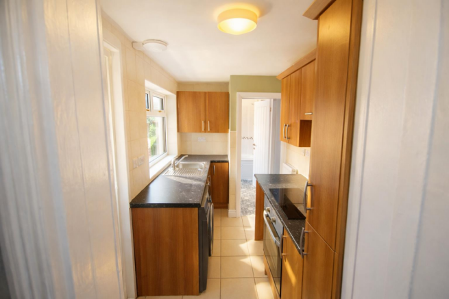 3 bed Terraced for sale Image 6