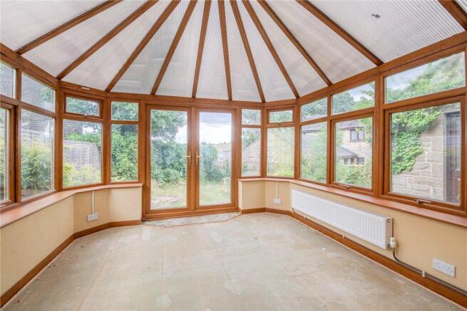 4 bed Detached for sale Image 4