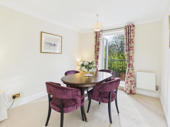 35, Park Lawn, Farnham Royal, Buckinghamshire, SL2 photo 4
