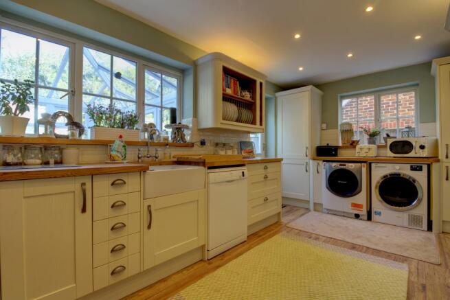 Kitchen 4