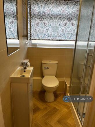 Toilet/Bathroom