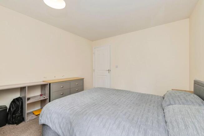 2 bed Flat for sale Image 10