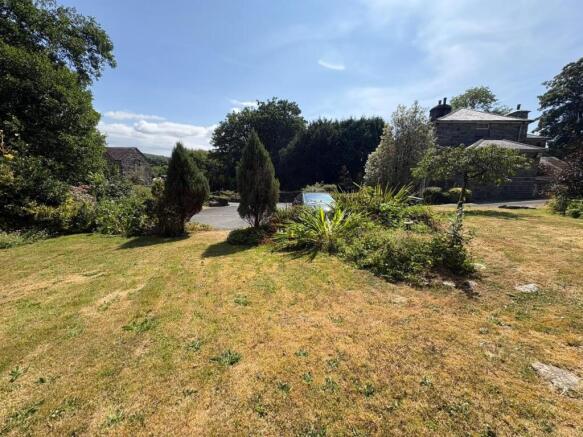 Gardens (2).JPEG