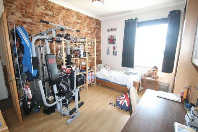 REAR BEDROOM