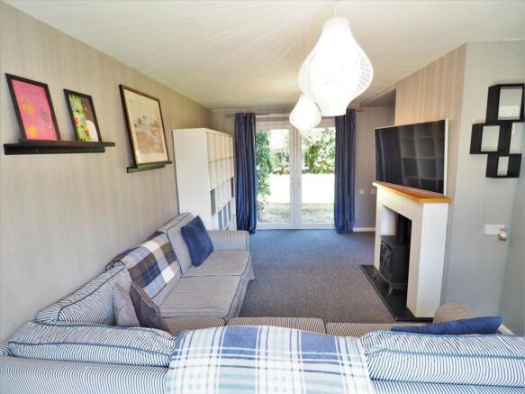 Large Lounge 001