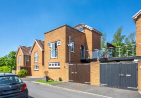 10, Hazelmere Avenue, Chorley PR7 7FD