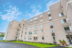 60, Castlebay Court, Largs KA30 8DP