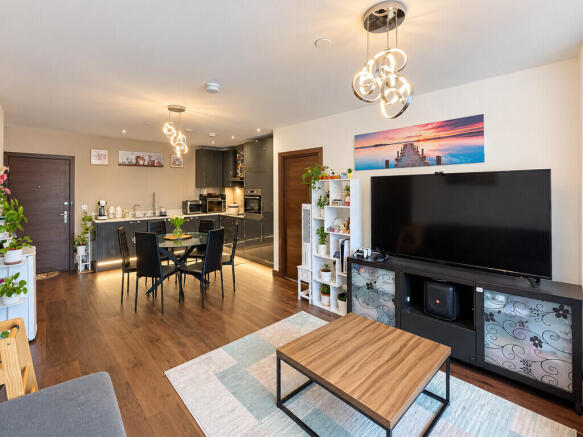 2-bed flat on Victoria Central, 27 Victoria Avenue, £270,000