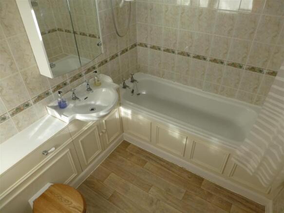 BATHROOM: