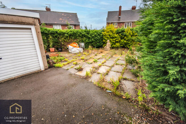 3 bed Semi-Detached for sale Image 12