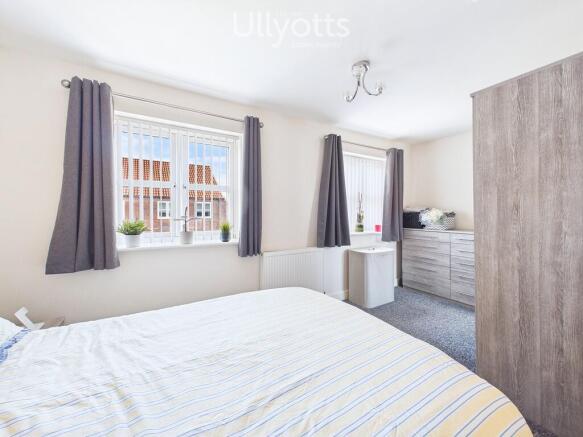 3 bed Semi-Detached for sale Image 9