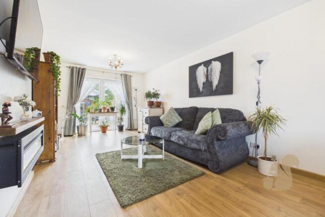 CAM03877G0-PR0358-STILL001.jpg
