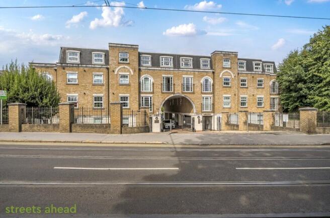 c57d44d2-e5cf-417...